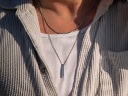 Bar Neck Pendan